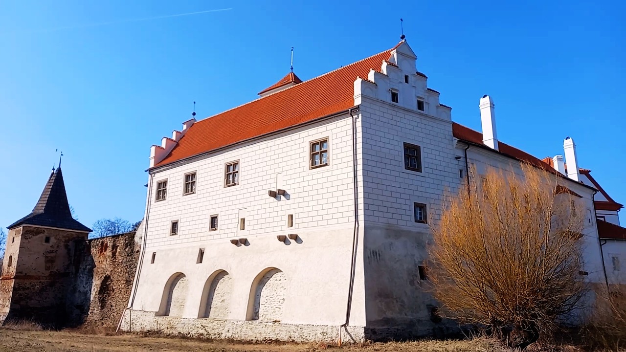 Zámek Červená Řečice | „spící Růženka“ mezi památkami