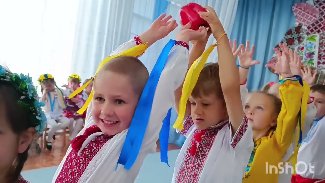 Музично-спортивне розвага до Дня Козацтва 