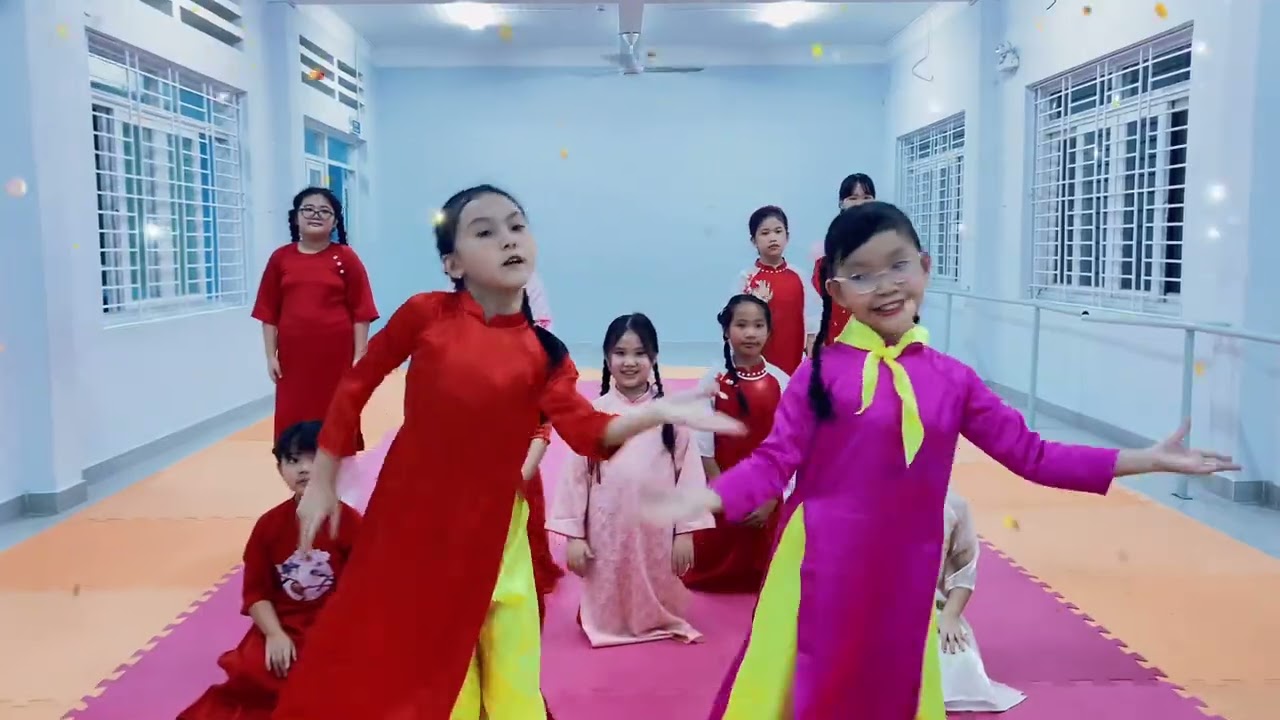 Tết Ơi Tết à....Năm qua tôi đã làm gì nè....Happy new year...Mừng Xuân 2026