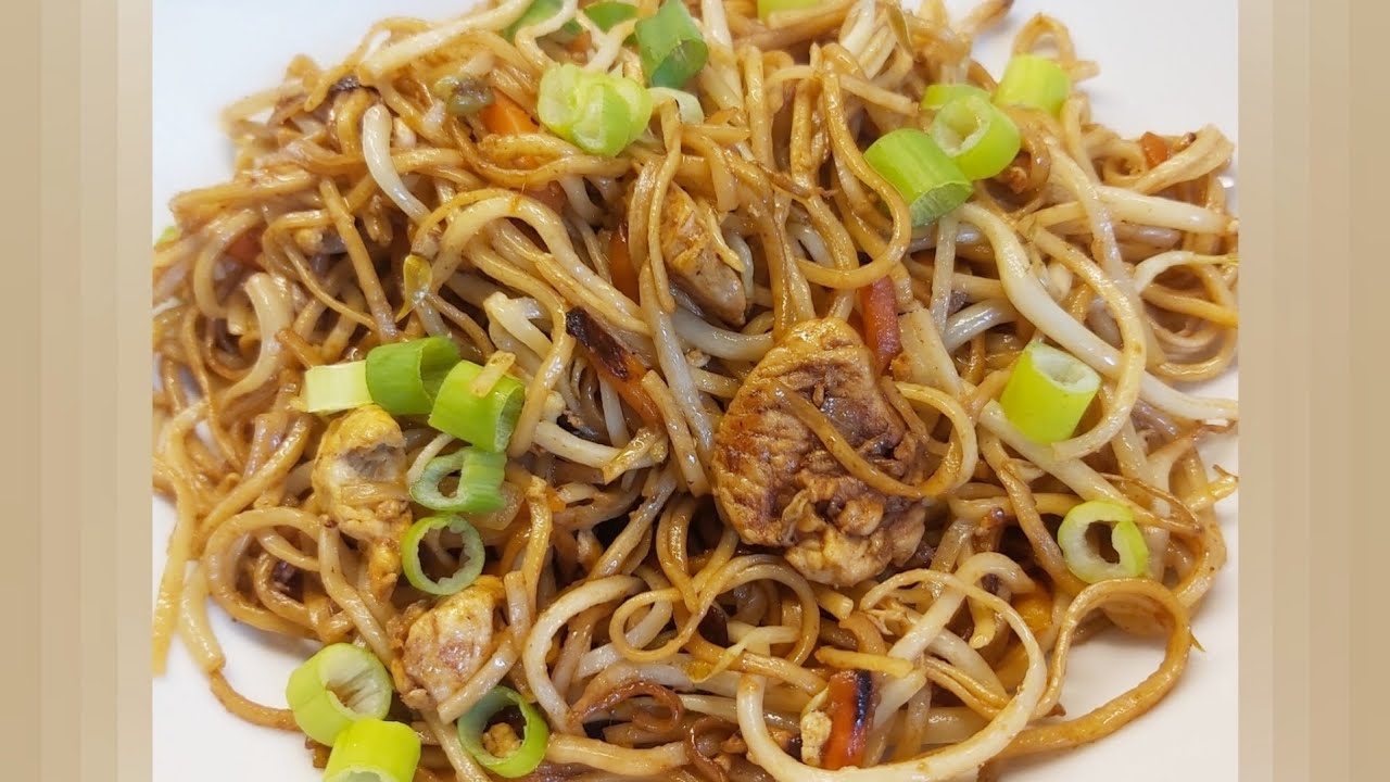 GEBRATENE ASIA NUDELN IN NUR 15 MINUTEN FERTIG! 》super einfach & lecker《
