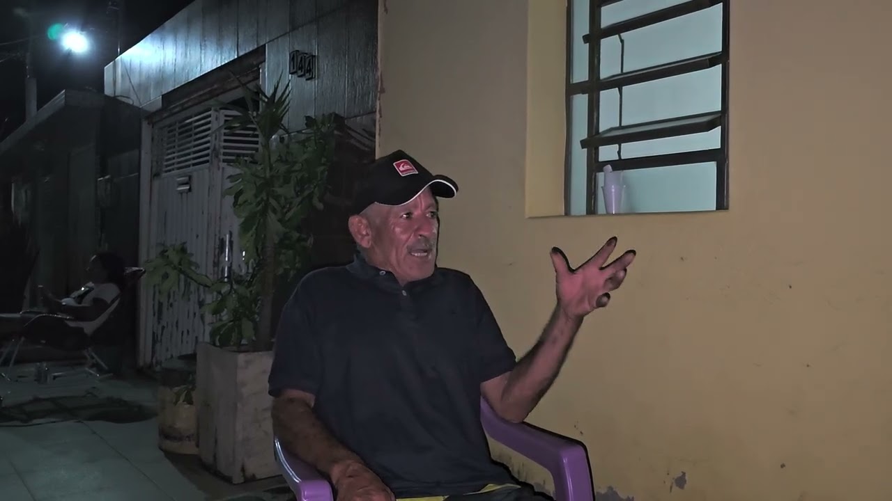 Sul da Bahia. A historia de uma jaca que tinha uma surpresa,  uma preguiça dentro. É verdade.