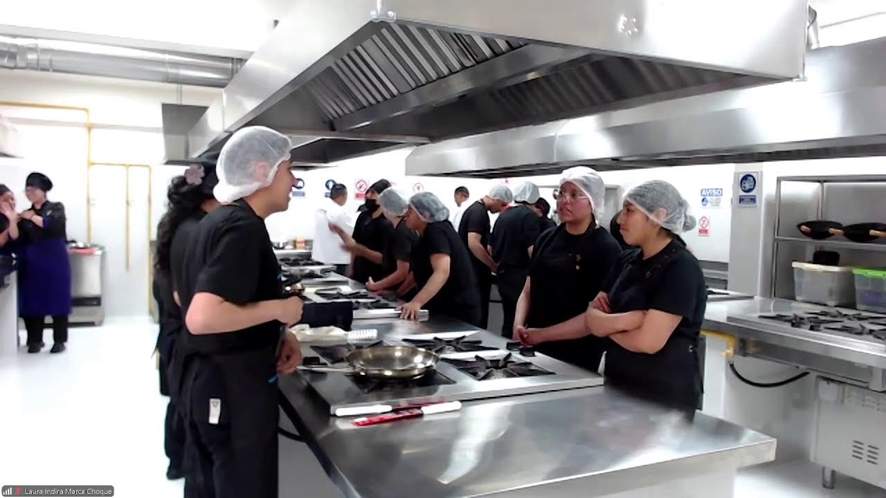 UNIFRANZ La Paz con la Masterclass de cocina regional salvadoreña