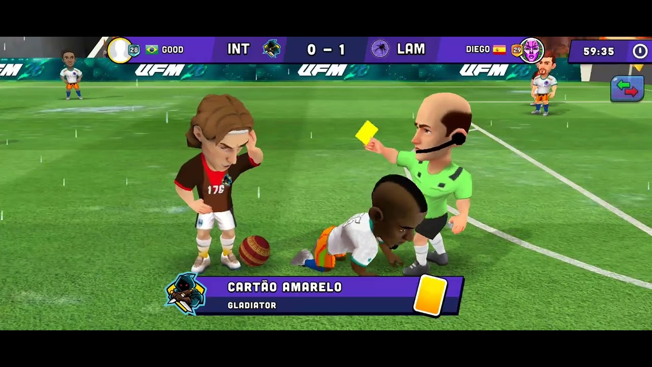 Partida tensa no mini Football 