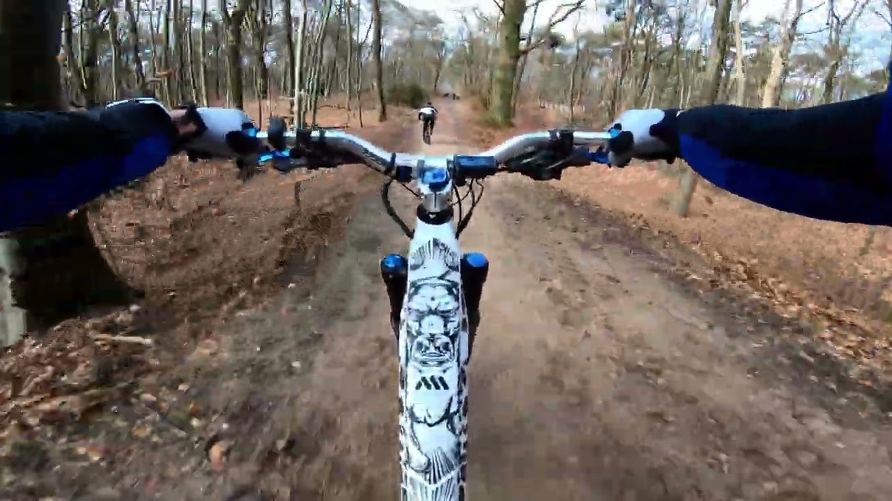 E-MTB Trail Tour Mook 4k