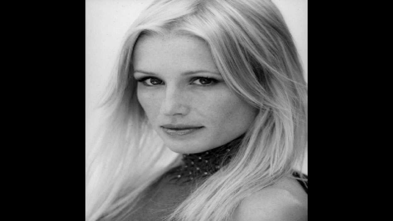 Play- Shawnee Smith