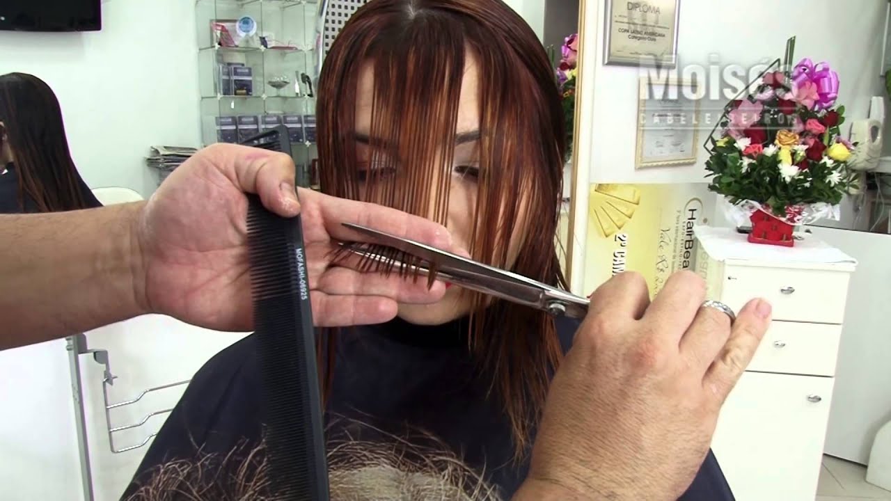 ✂ Corte Camadas Feminino com reflexos Moisés de Carvalho