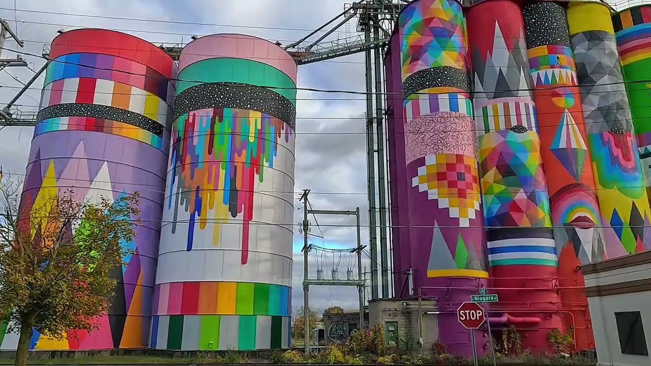 Driving Through Saginaw Michigan. South Side: M-46 to Downtown. Shine Bright Mural. October, 2025.