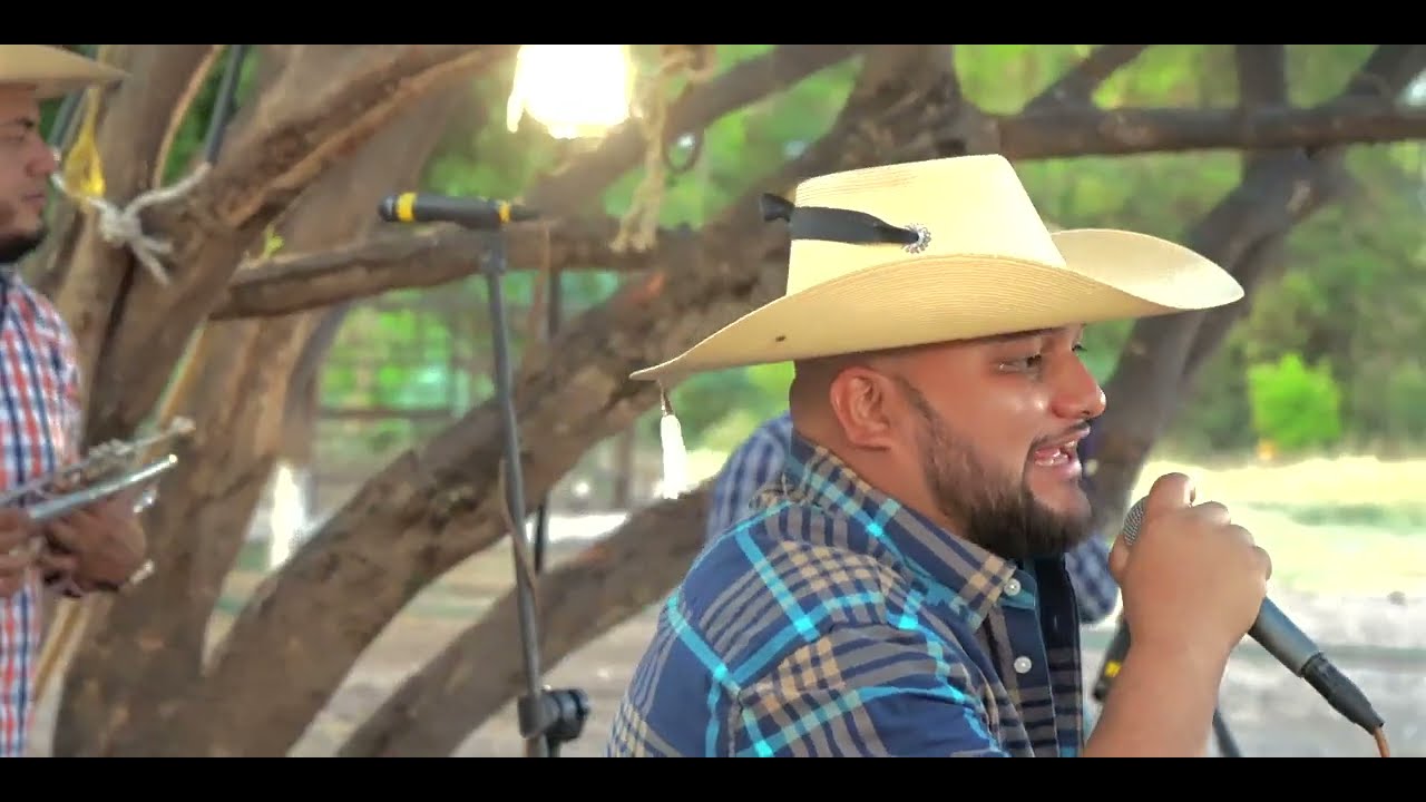 Leonardo Delgado - El Compa Piry y Sus Imponentes - 10 Exitos De Tierra Caliente Vol.1