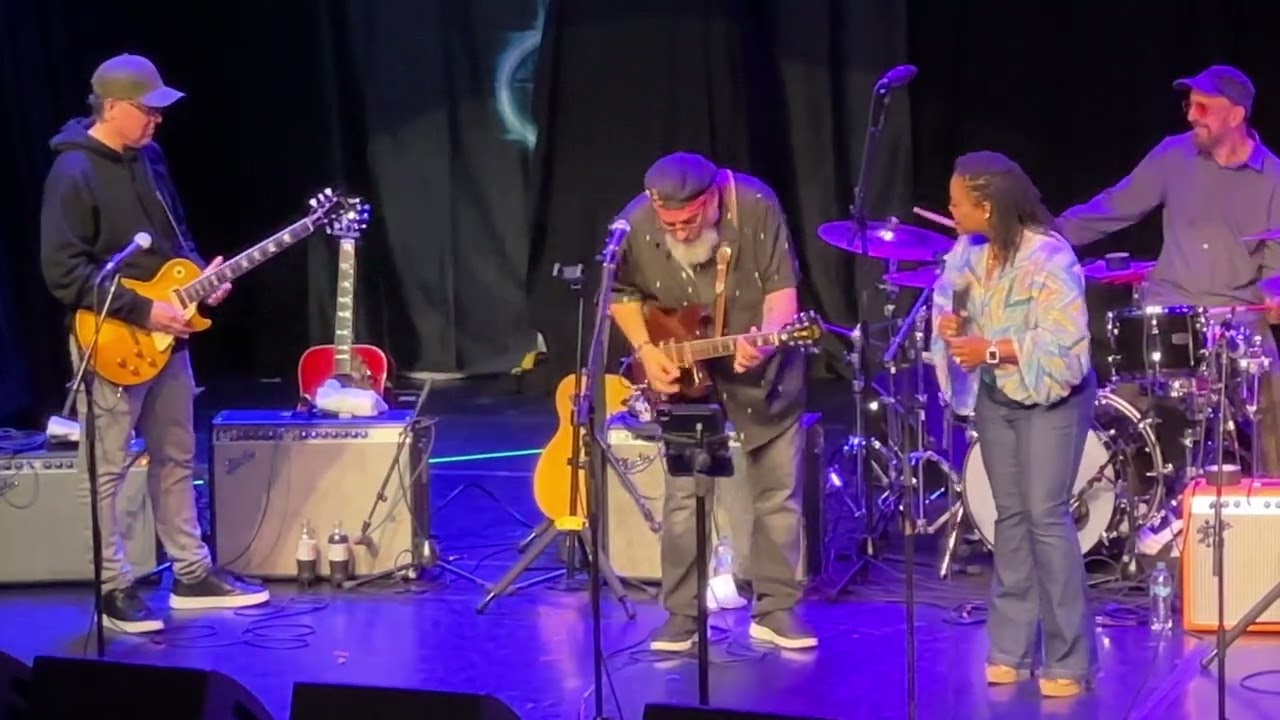 Shemekia Copeland with Joe Bonamassa & Jimmy Vivino - Down on Bended Knee