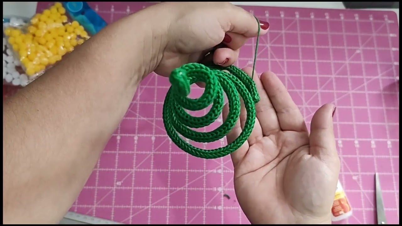 Árvore de Natal em tricotin FÁCIL PASSO A PASSO. FAÇA E VENDA MUITO