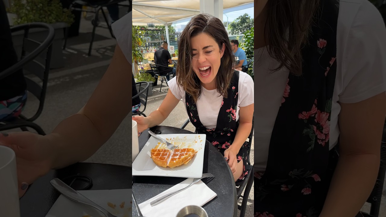 #kamalaharris goes to #brunch
