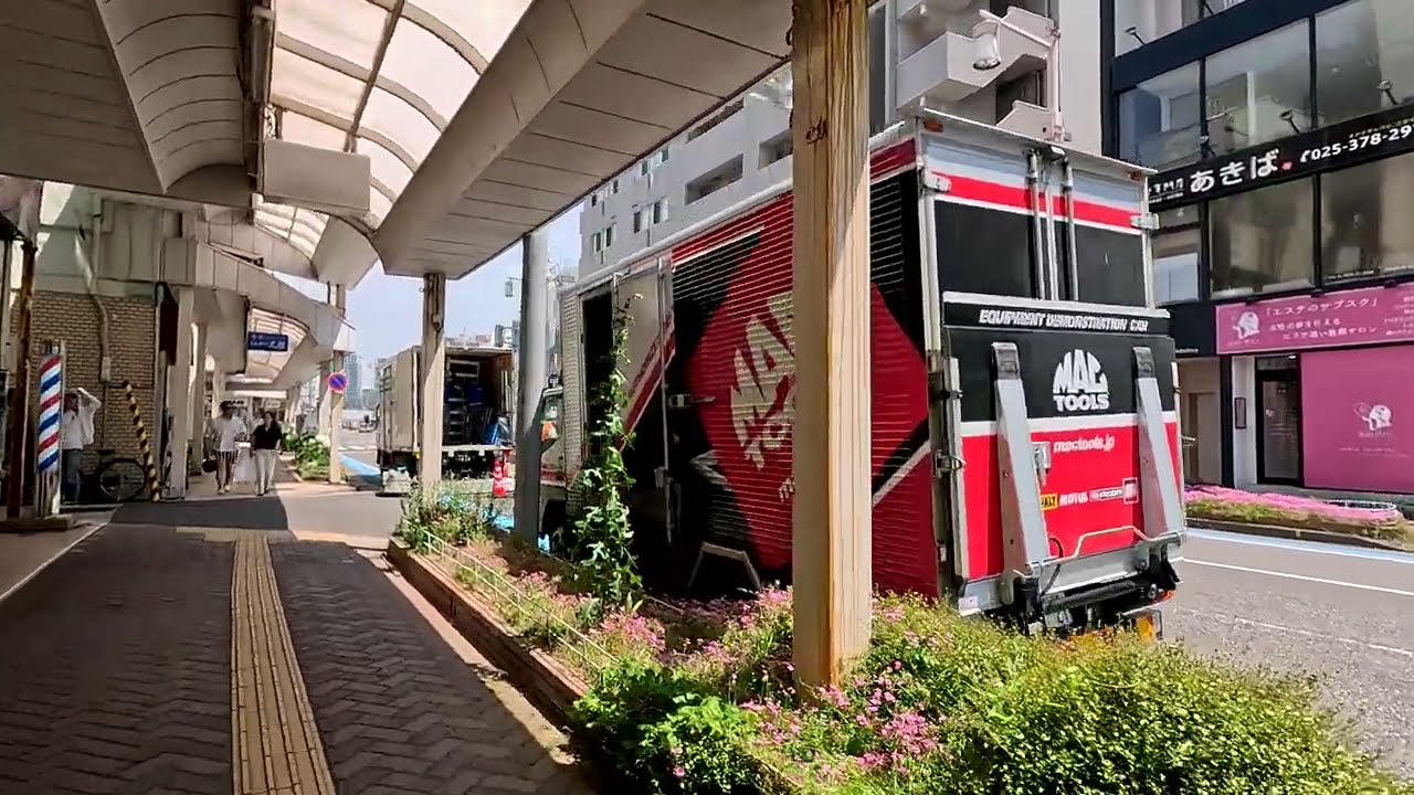 新潟県新潟市中央区古町通６番町 / 250621 📝「伝統的な花街の粋と、次世代のカルチャーが同居する新潟のタイムカプセル」