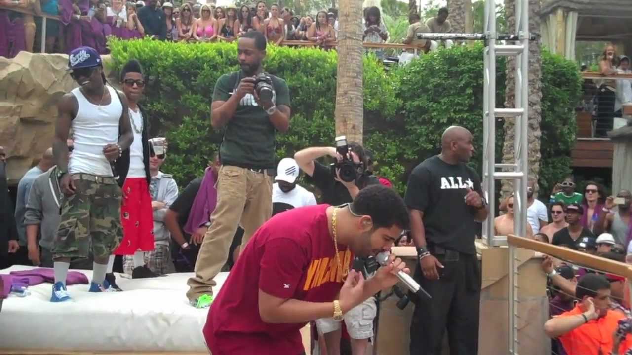 Drake & Lil Wayne perform in Vegas!