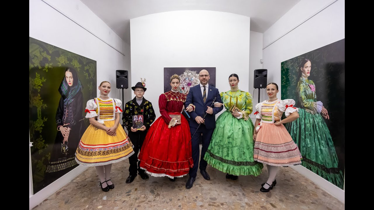 Trón najoceňovanejší fotografický projekt slovenského umelca žijúceho v Srbsku Pavla Surového