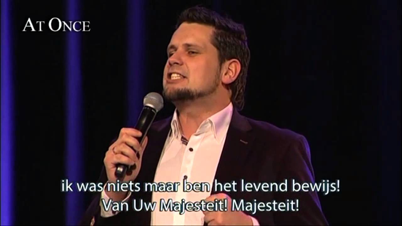 At Once - Majesteit