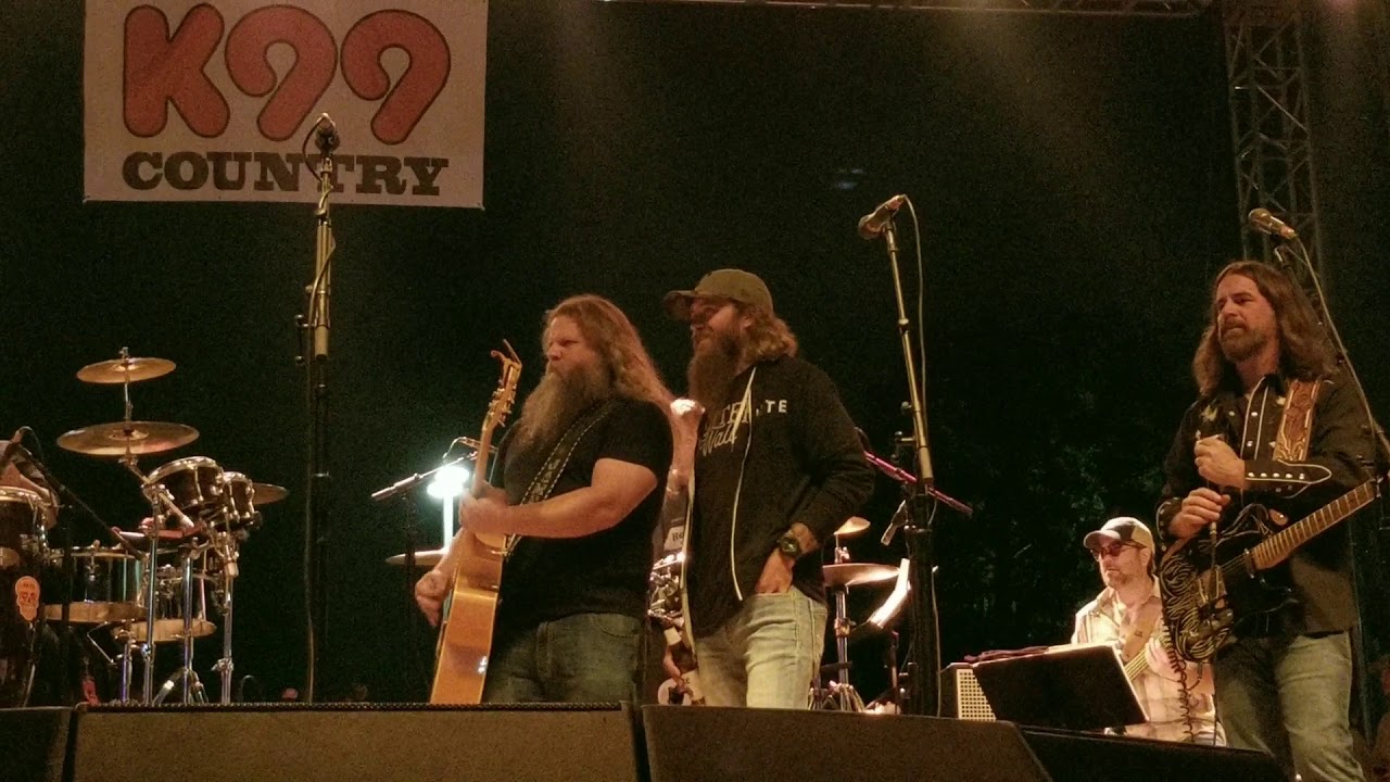 Jamey Johnson and Cody Jinks - I Think I'll Just Stay Here and Drink (4/21/2018) Biloxi, MS