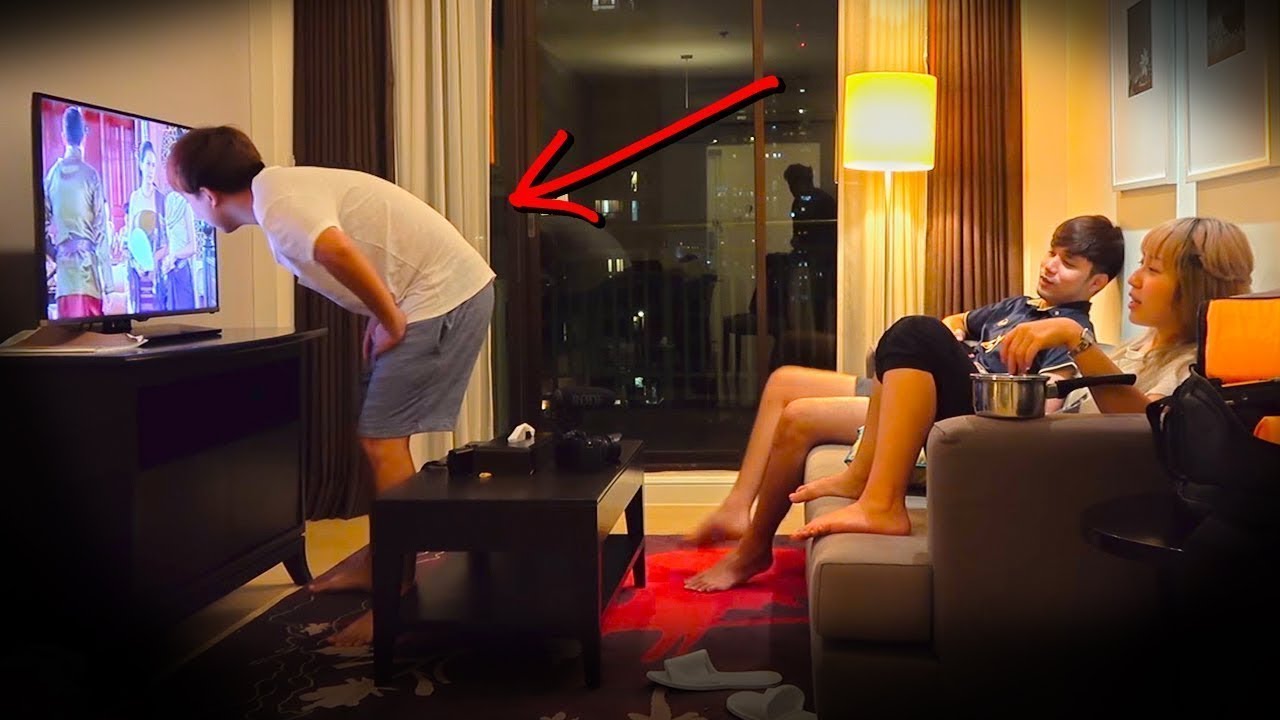 *แกล้งเพื่อน* ขัดขวางตอนดู  