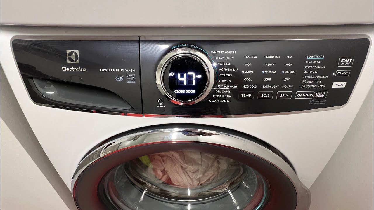 Дверца стиральной машины Electrolux не открывается.