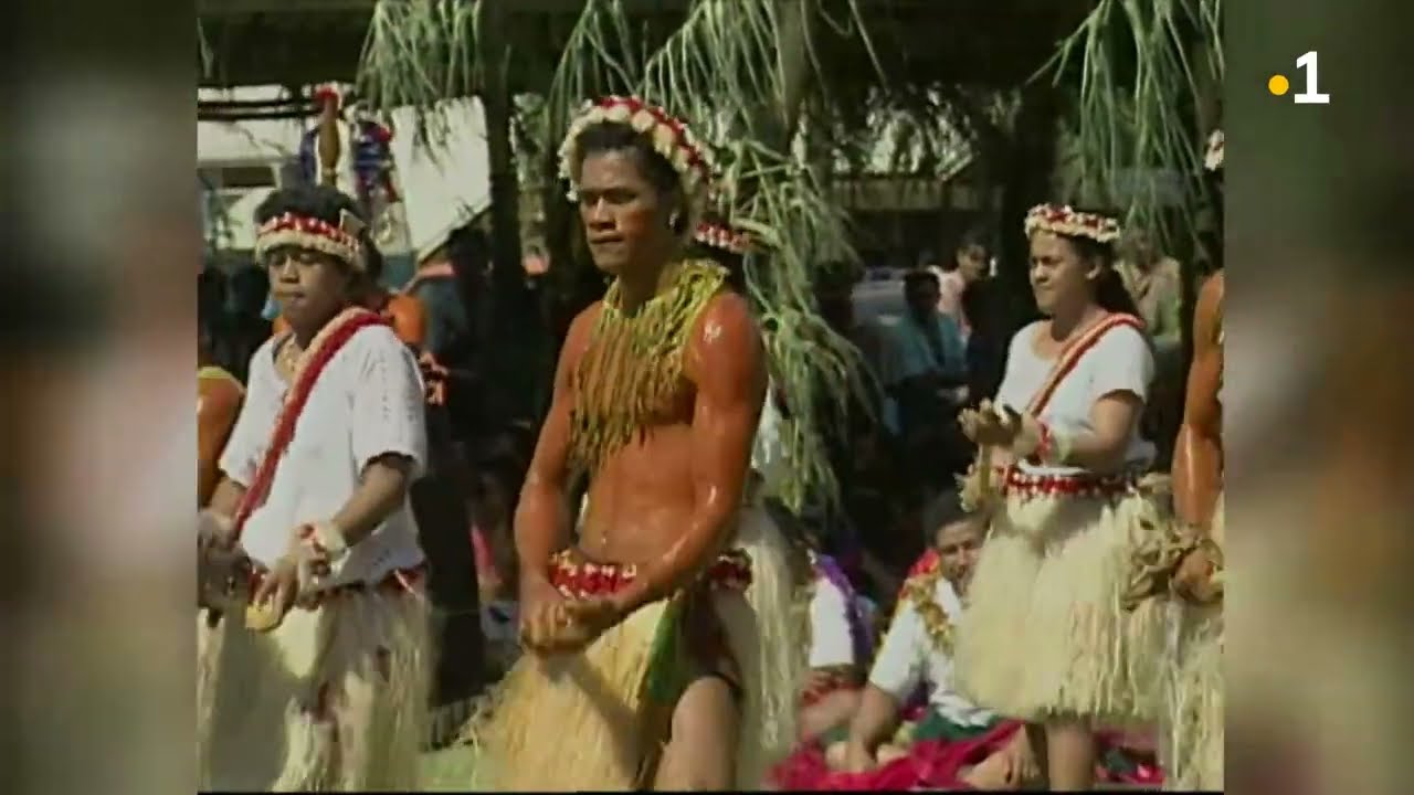 TALANOA: Danse village Ahoa (150 Lano et Sofala 1995)