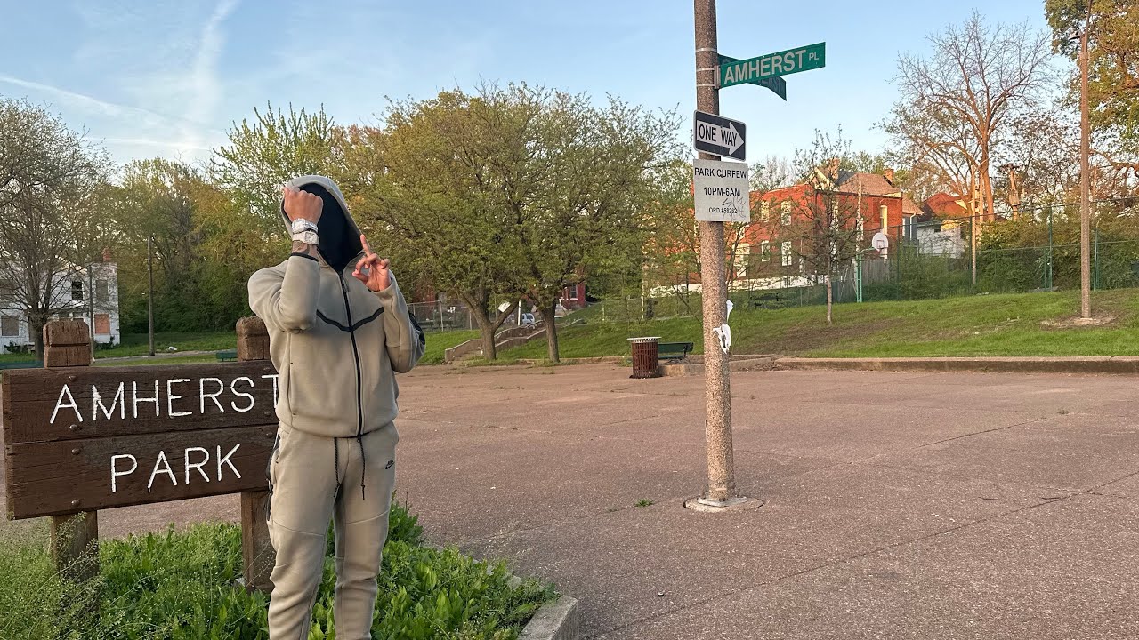 Welcome To 11 Hodiamont Agb/YG  West Side Gunner St.Louis Missouri (Hood Vlog)