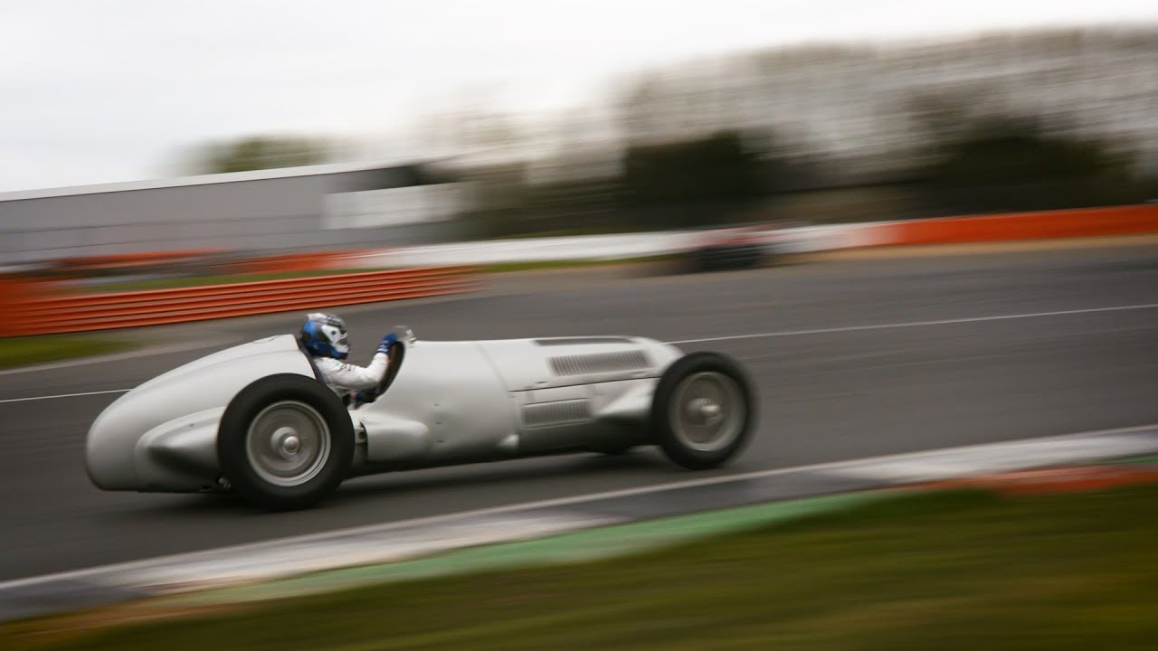 Валттери ездит на классическом Mercedes W125 1937 года!