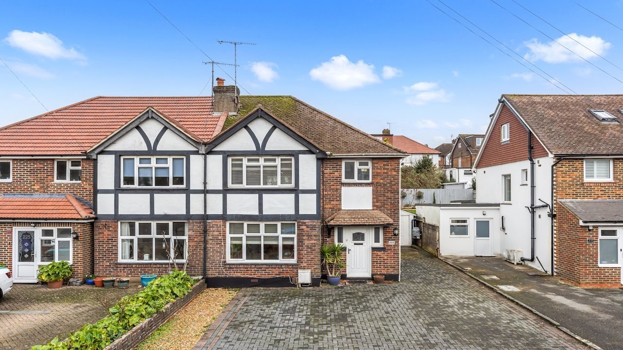 Goldstone Crescent