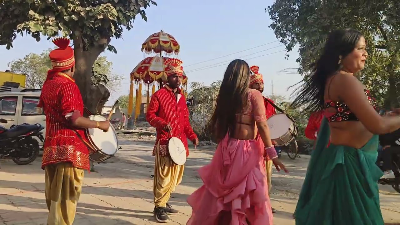 मंजीत बैंड डांडी चट्टी कोपागंज मऊ मोबाइल नंबर 9616515314 सम्पर्क करें 
