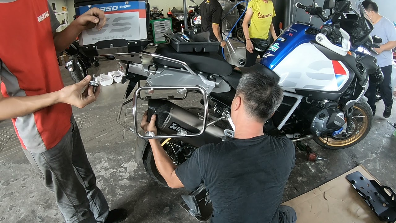 BMW R1250 GS ADVENTURE | Full System Akrapovic