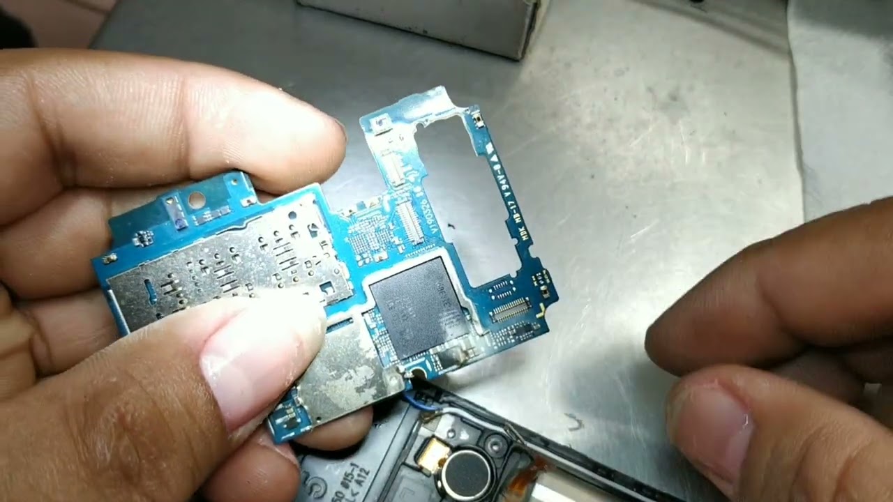 Paano ba hanapin ang sira Ng Cellphone full shorted Dead phone done.