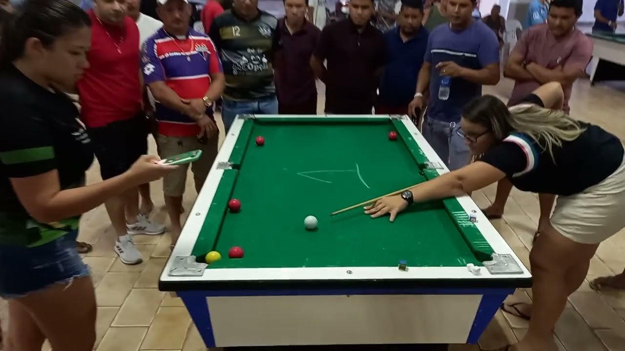 Gislane chegando nas finais do torneio - A Mulher t&aacute; profissional