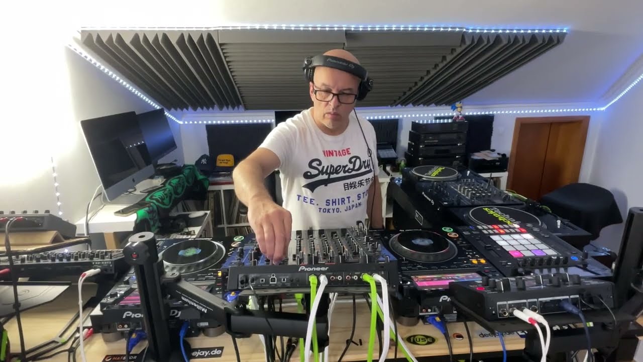 MELODIC SESSIONS Mixed By DJ SONIC G at BUNKERSTUDIO