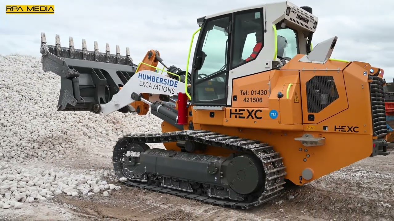 NEW Liebherr LR636 crawler loader