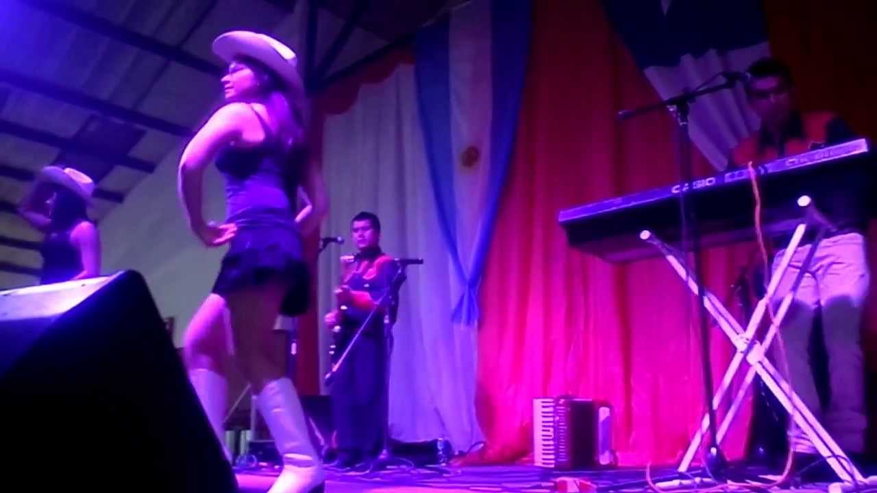 Los Cumbieros y sus bailarinas en Comodoro Rivadavia  argentina 13 , 14 y 15 septiembre 2013