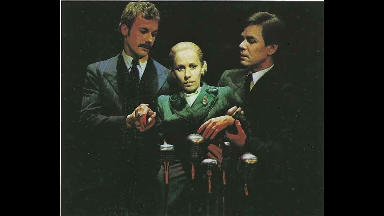 Marti Webb Evita Act 2 