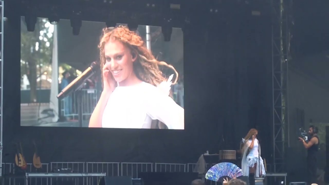 Elyanna Lollapalooza Thursday -08/01/24
