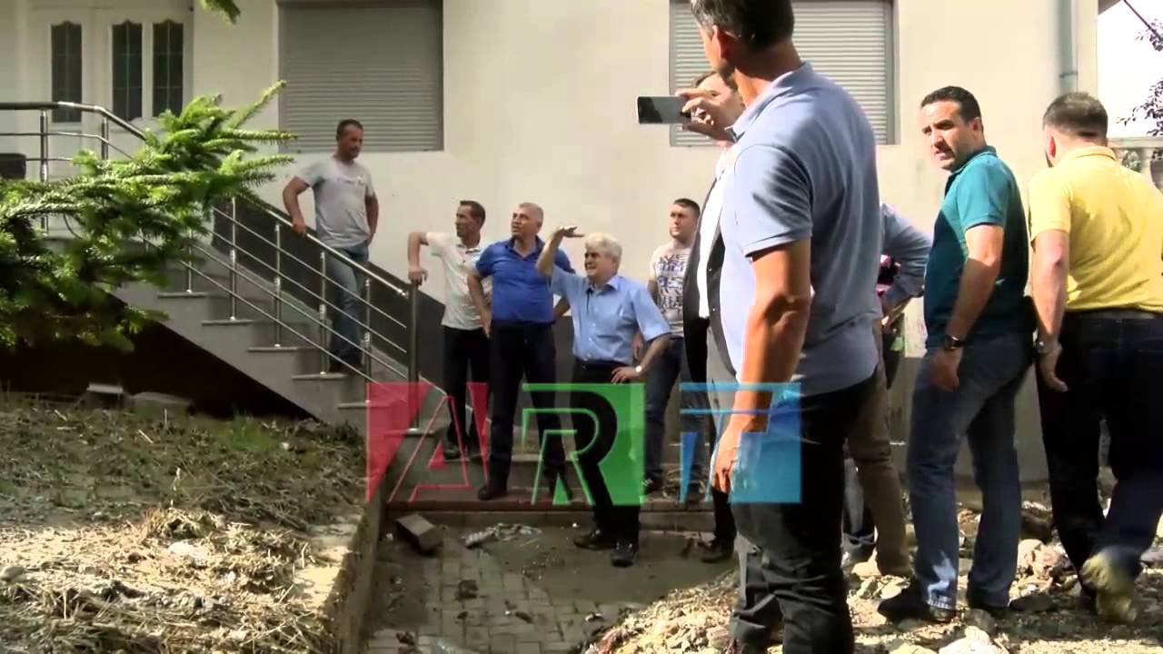 AHMETI ME BASHKËPUNTORË NË SHIPKOVICË