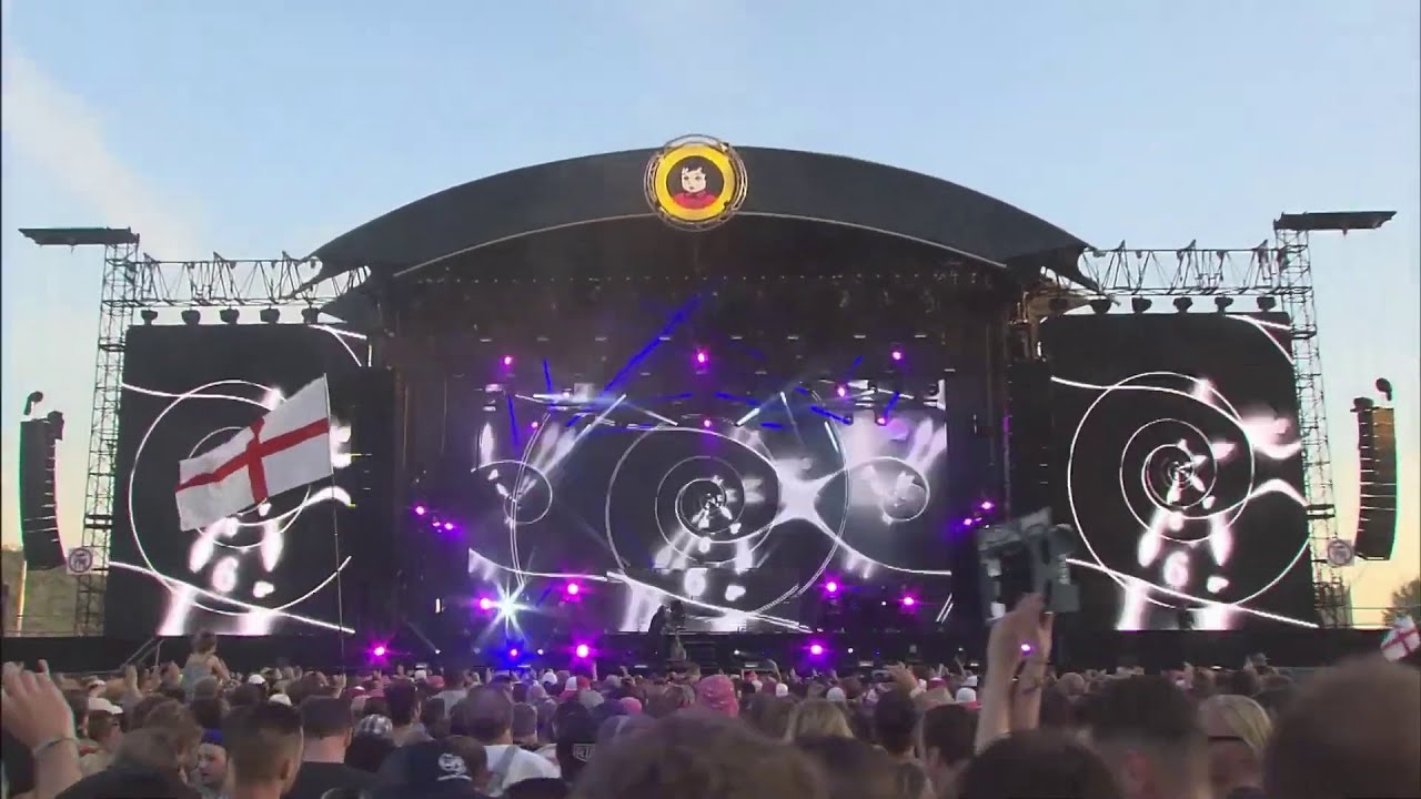 Avicii feat. Chris Martin - True Believer [Demo, Official Live Footage @ Pinkpop Festival 2015]