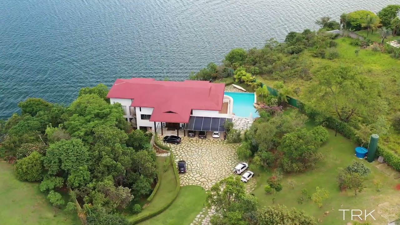 TRK Imóveis - Casa Cinematográfica Mansões Lago Norte