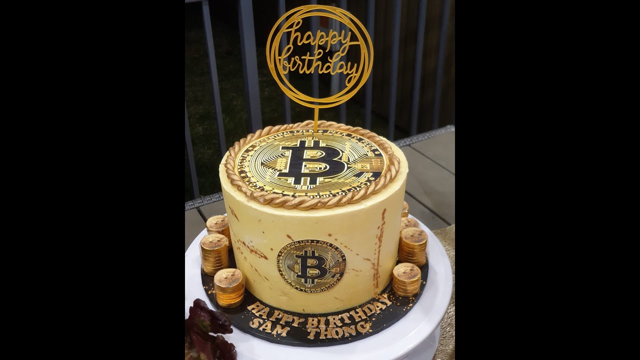 BITCOIN BIRTHDAY CAKE &hellip; 🎂🎂🍰🍰 🎁🎁🚀🚀👍👍