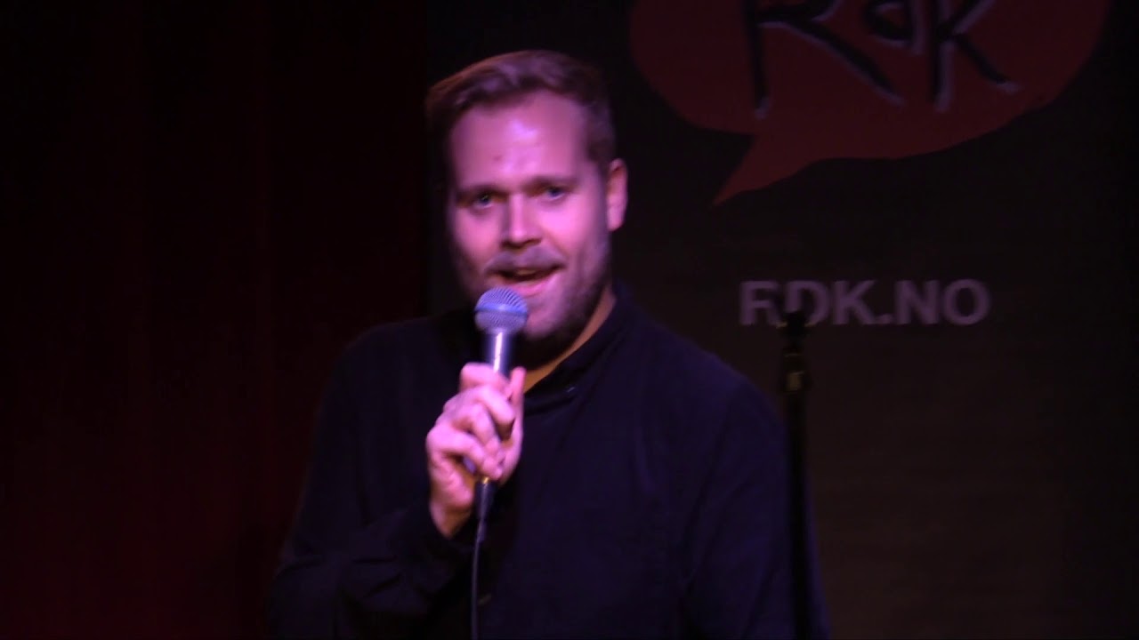 Sp&aring;rtsl&oslash;pet straff: Jon Martin har standup