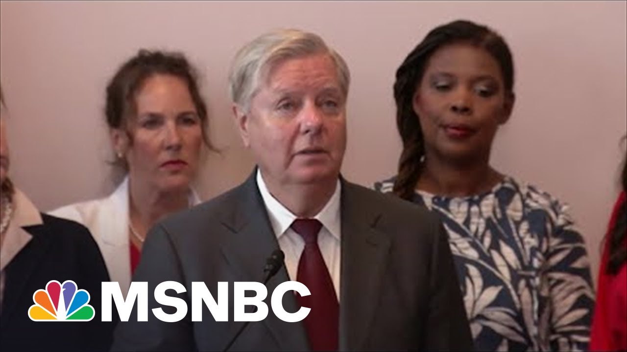 Lindsey Graham Hands Democrats A Gift With Federal Abortion Ban Proposal