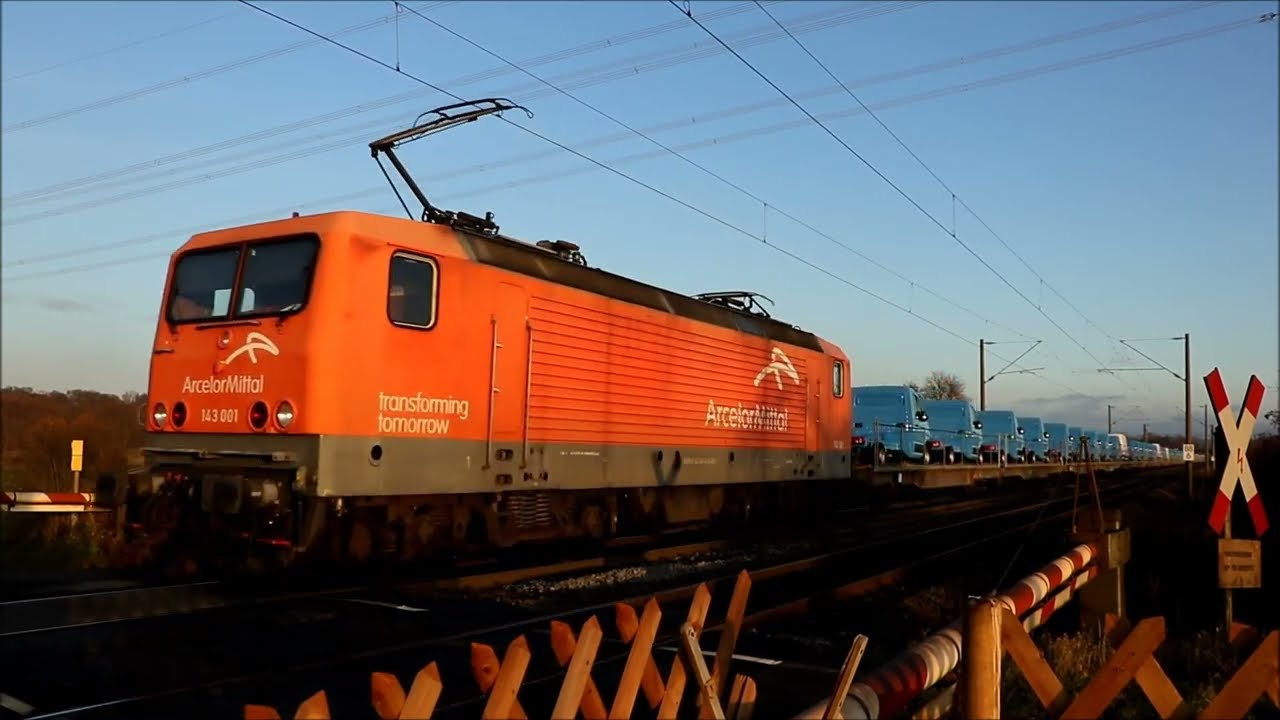 G&uuml;terzug mit 143 001-6 alias 212 001 mit dem Crafterzug