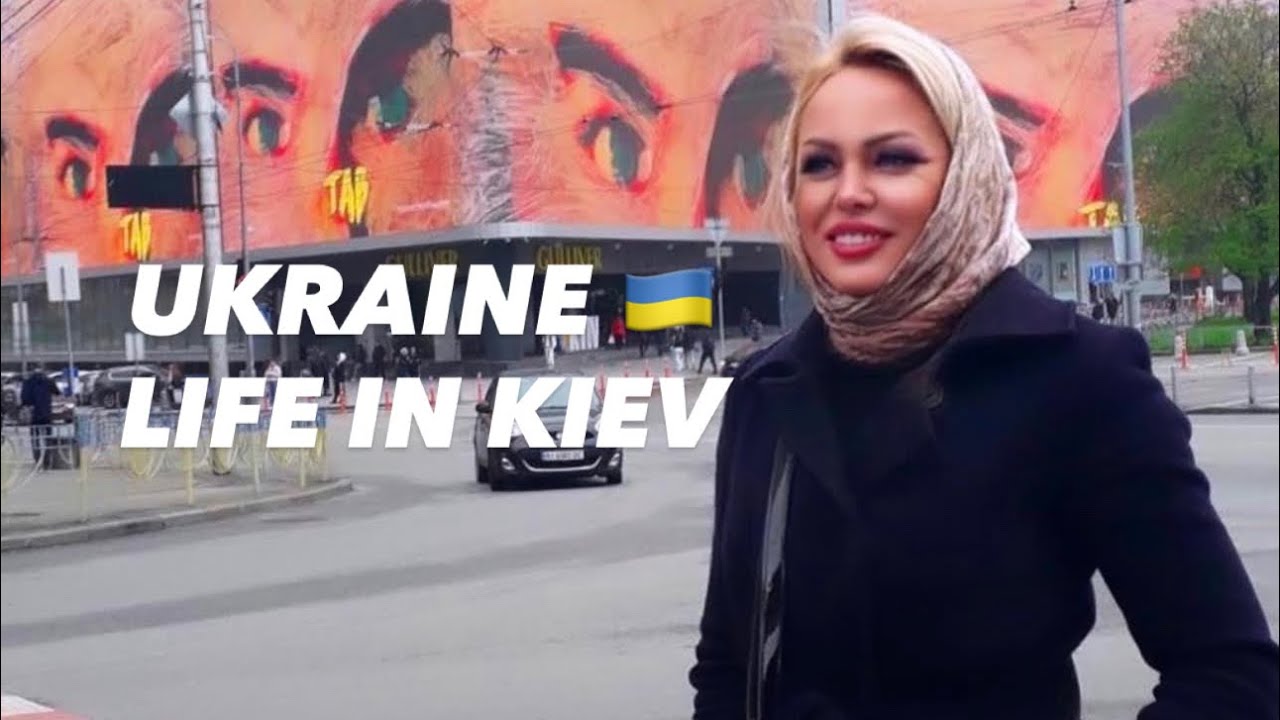 Ukraine 🇺🇦Life in Kiev. February 25, 2026. The Streets of Kiev, Ukraine. Streets Scenes.