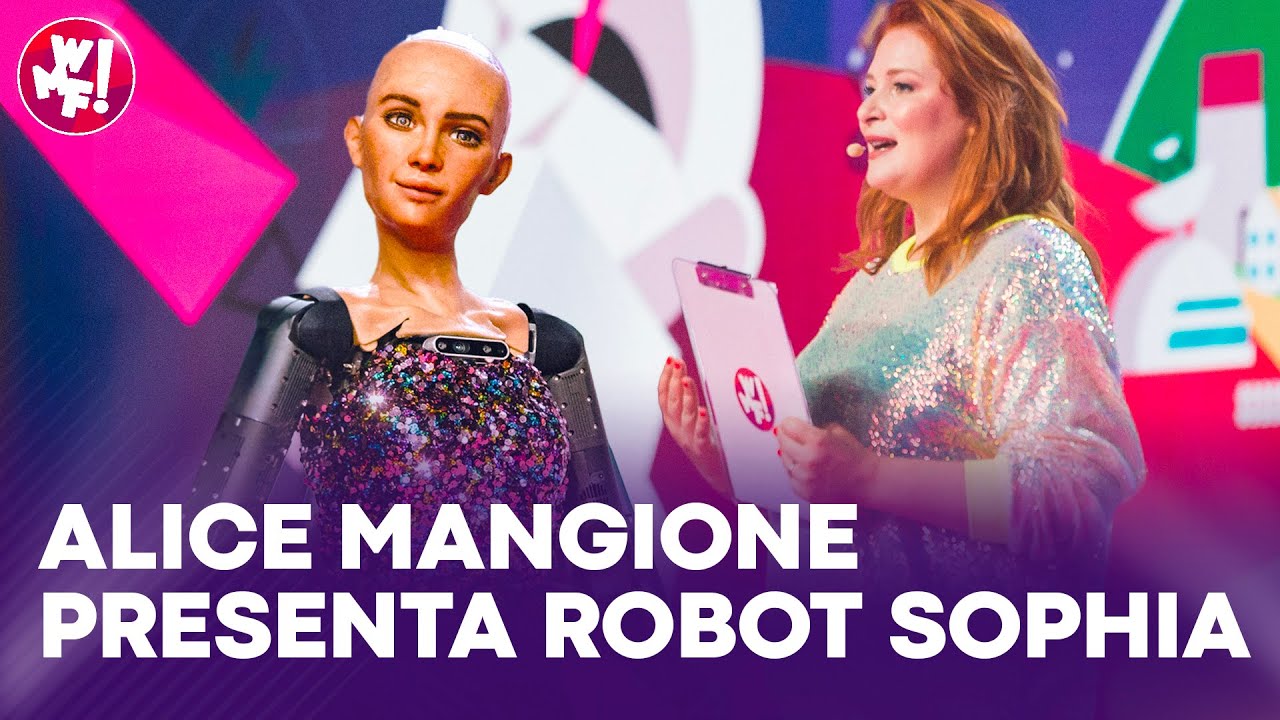 Alice Mangione presenta Robot Sophia - WMF2023