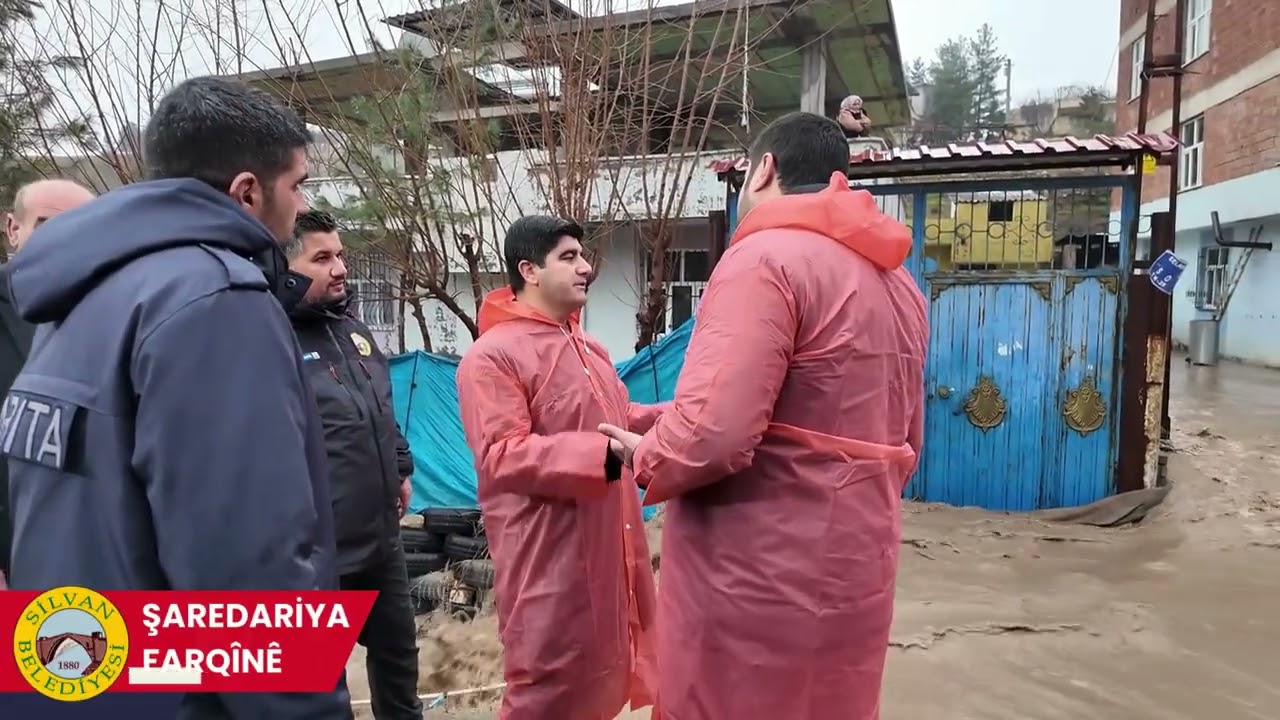 Li Farqînê ji ber barana zêde li hin deverên bajêr lehî rabû.