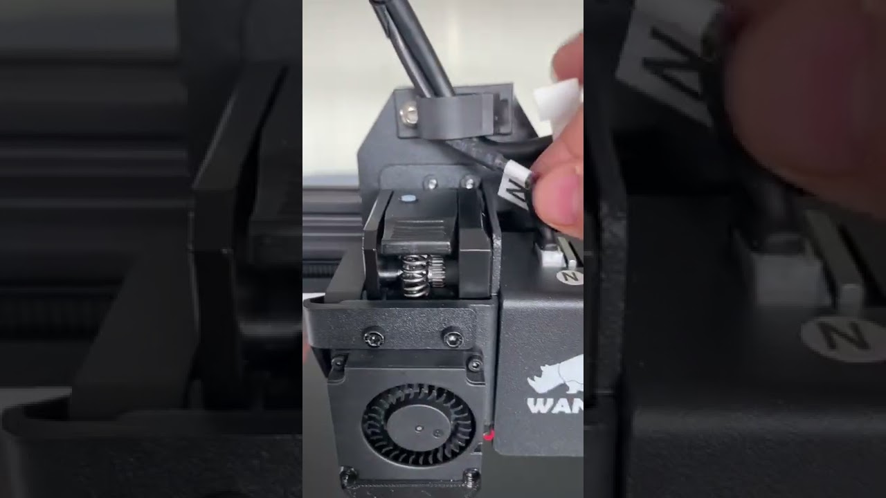 How to resolve the direct extruder motor shaking?