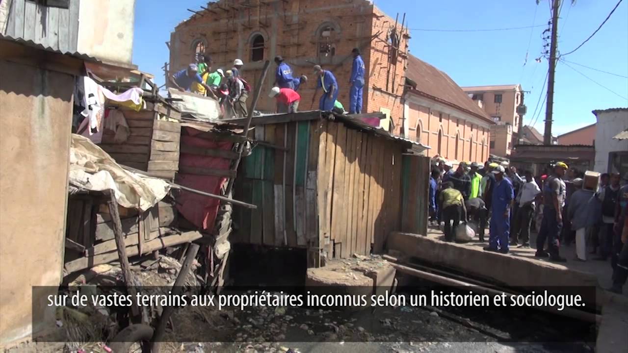 ALALINO - BIDONVILLES A MADAGASCAR : 12 AVRIL 2015