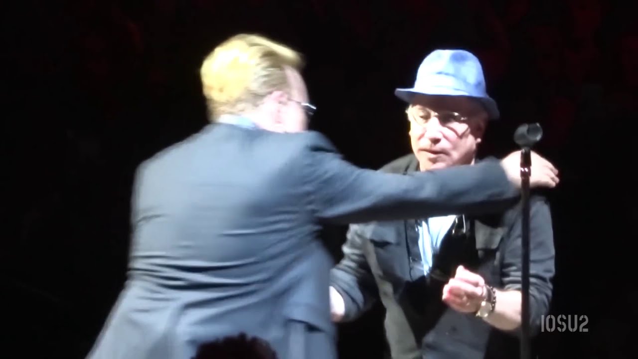 U2 Mother And Child Reunion with Paul Simon / Where the streets have no name Live New York 2015
