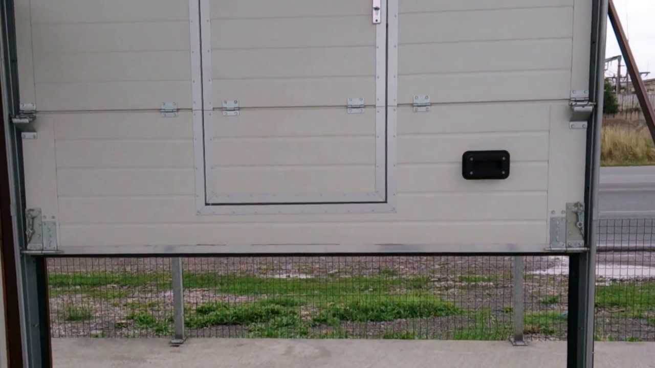 Секционна гаражна врата хай лифт. Sectional garage door high lift.