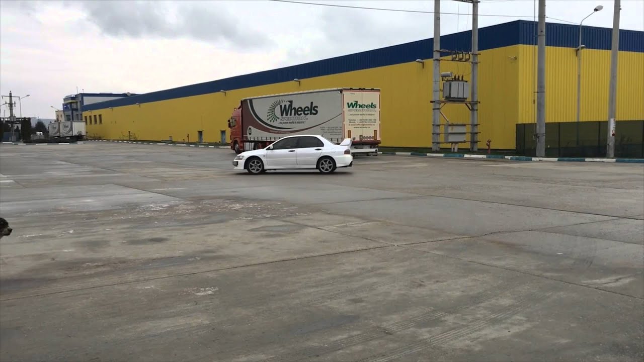 Vali Porcisteanu - Drifting around the Truck!